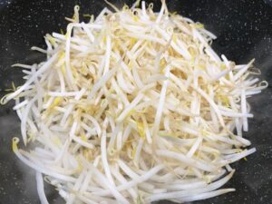 もやしの消費期限はたったの3日!少しでも長持ちさせるコツを紹介