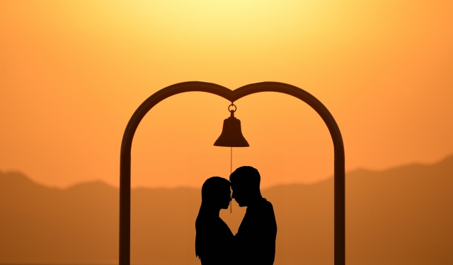 愛し合うカップル