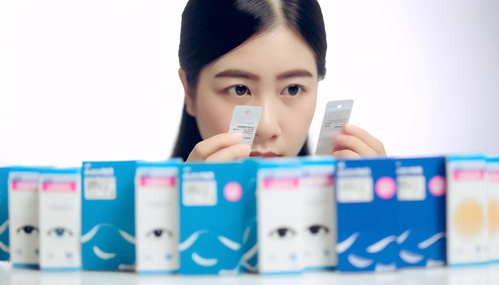 カラコンの値段の比較と選び方
